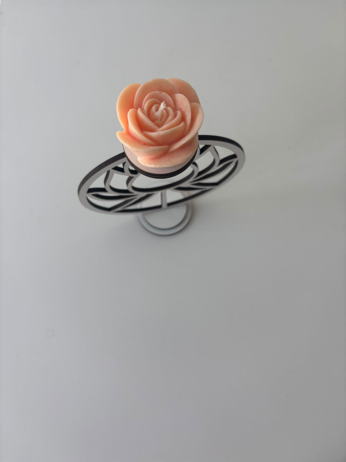 Suporte Elevado em MDF com Vela Perfumada "Rosa"