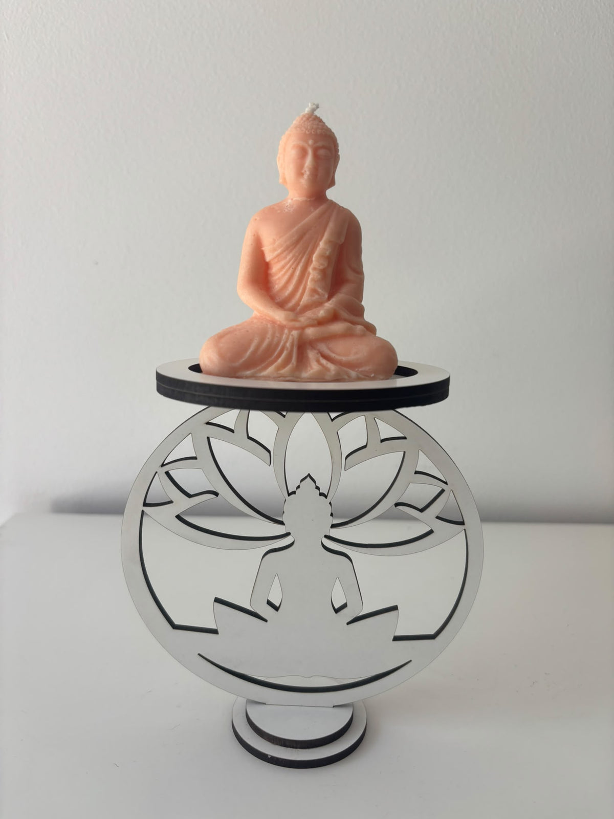Suporte Elevado em MDF com Vela Perfumada "Buda"